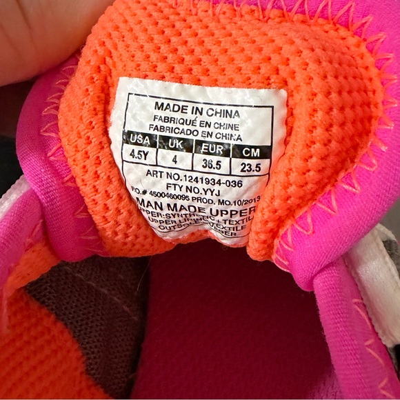 Under Armour Youth Micro G Assert 7 Running Shoes - Picture 11 of 14